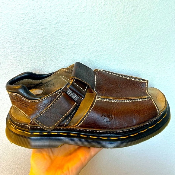 RARE Vintage Dr Martens Fisherman Sandals England
Brown Leather Chunky SZ 9 Y2K - Picture 3 of 15